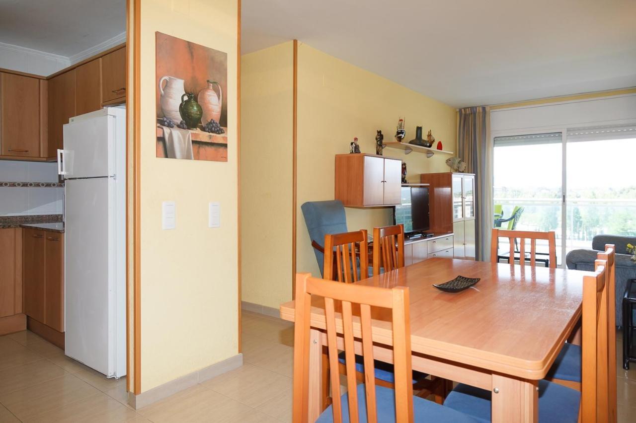 Uhc Village Park Apartments 萨洛 外观 照片