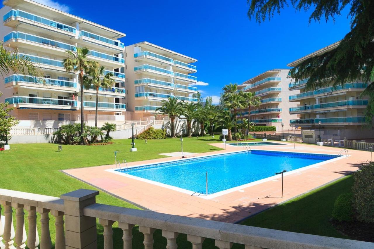 Uhc Village Park Apartments 萨洛 外观 照片