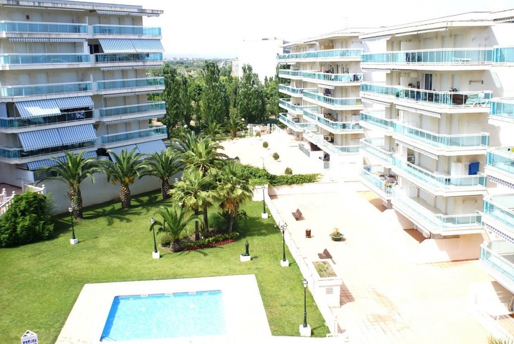Uhc Village Park Apartments 萨洛 外观 照片