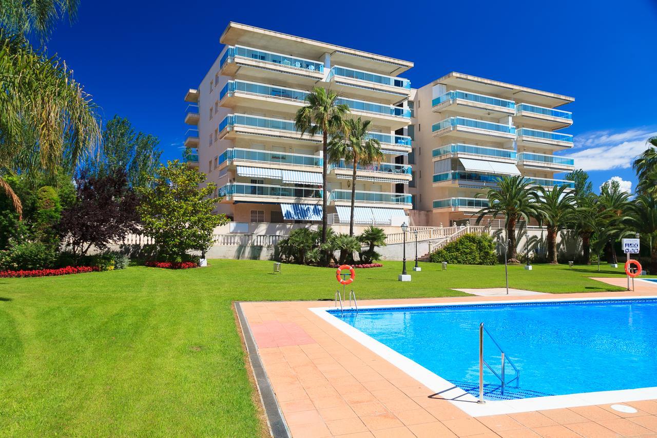 Uhc Village Park Apartments 萨洛 外观 照片